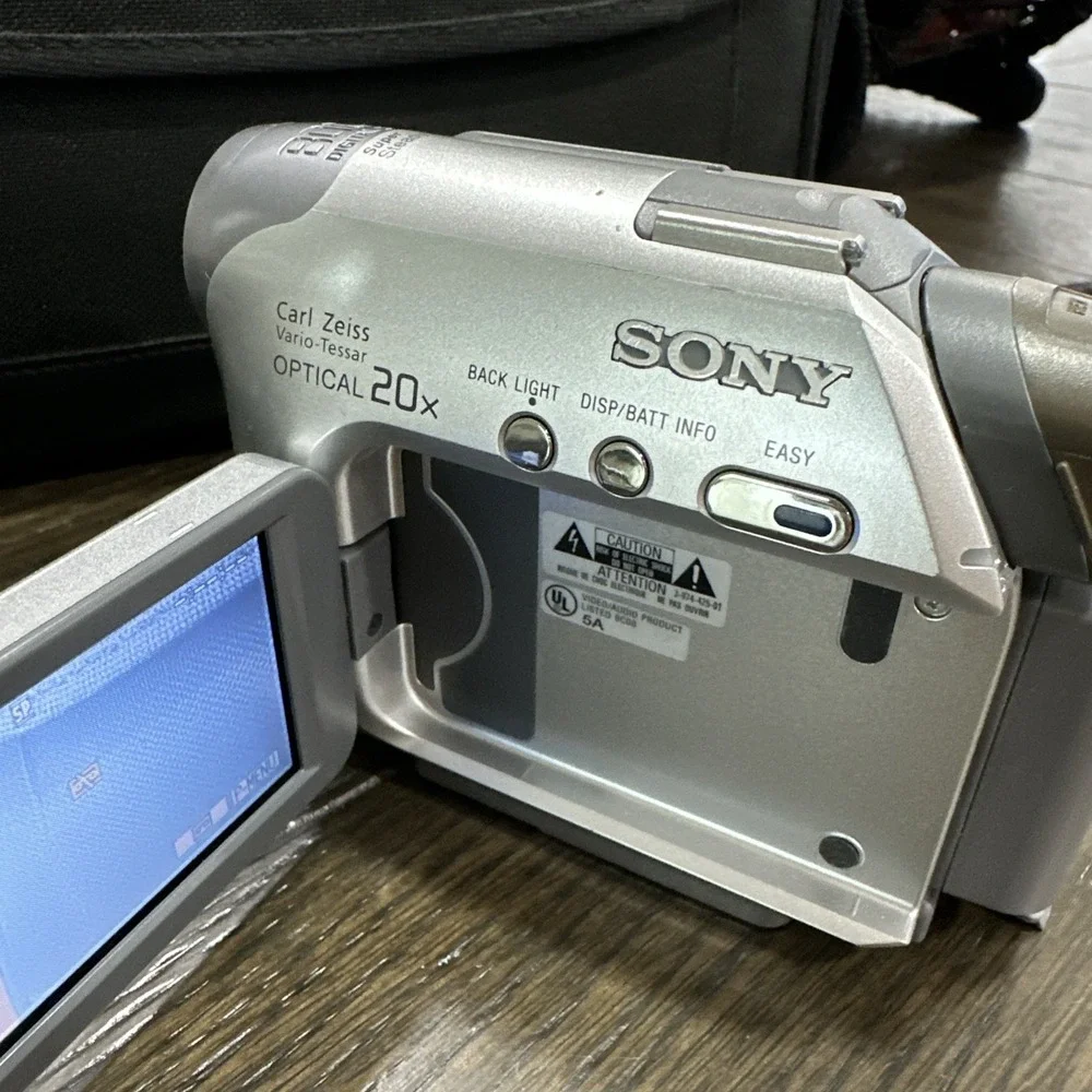 Sony Handycam DCR-HC32 NTSC Digital Video Camera Recorder